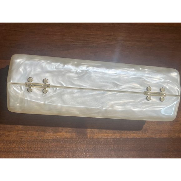 Cult Gaia Enid Textured Acrylic Clutch Bag in Ivory New Womens Purse - Picture 11 of 17